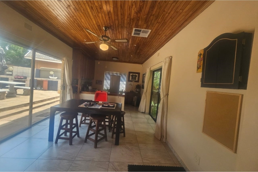 4 Bedroom Property for Sale in Monument Heights Northern Cape